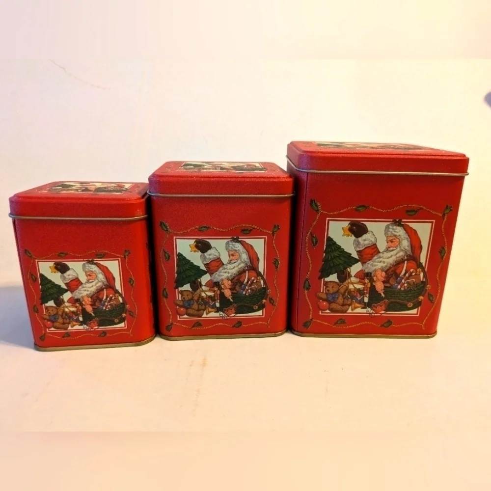 Christmas Santa square nesting cookie tins. 1991